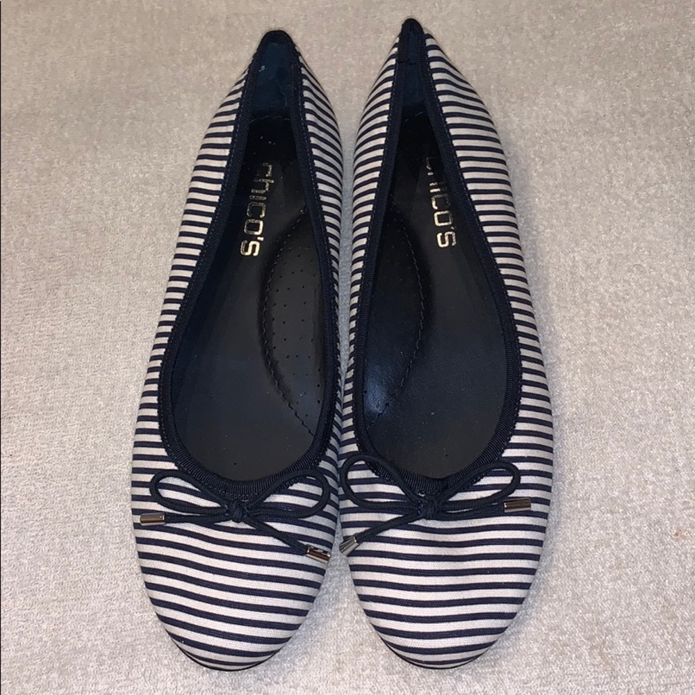 CHICO’S Black & White Flat Ballerina with Bows